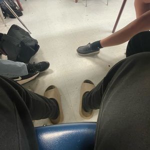 Meet your Posher, Dakota